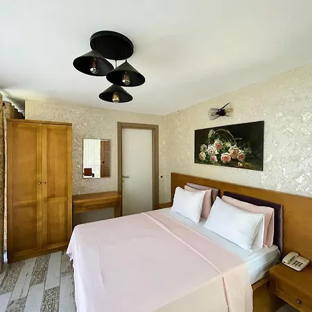 Ata Boutique מלון